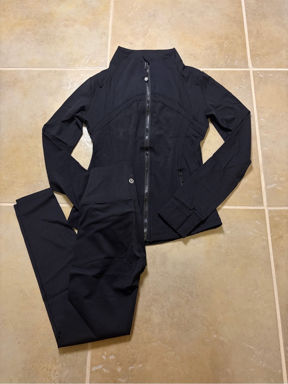Lululemon Black Define Jacket and Leggings Set Size 4